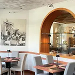 Hotel Cavallino S'Roessl 3*