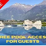 Hotel Cavallino S'roessl 3*