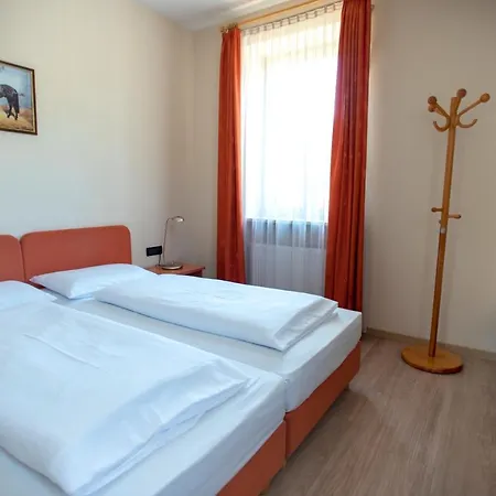 Ξενοδοχείο Cavallino S'roessl 3*