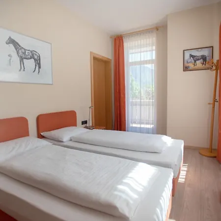 Cavallino S'roessl 3* Μεράνο