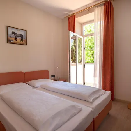 Ξενοδοχείο Cavallino S'roessl 3*