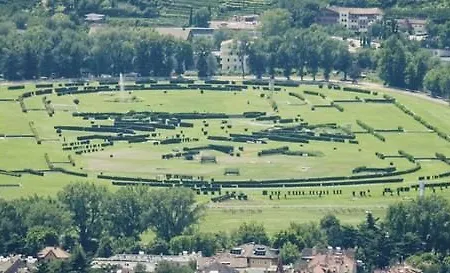 Готель Cavallino S'roessl