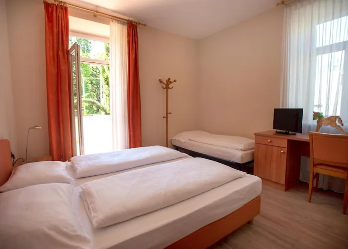 Cavallino S'roessl Otel Merano