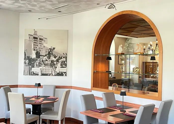 Cavallino S'roessl 3*