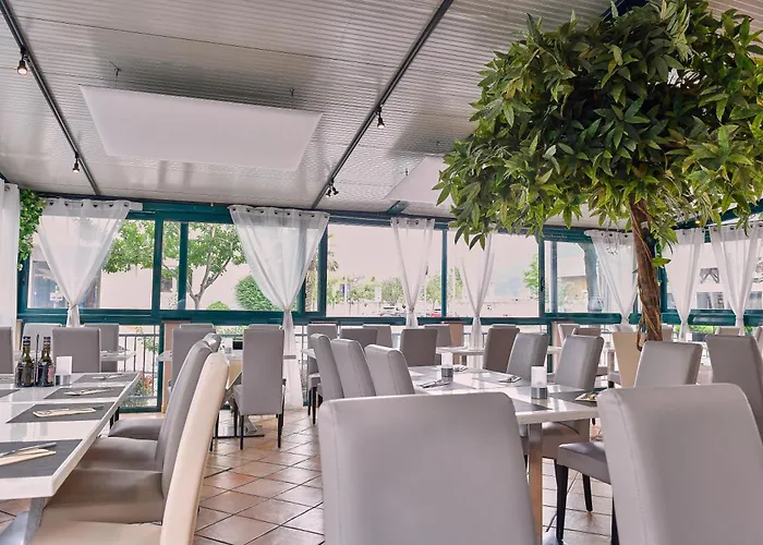 Cavallino S'roessl Otel Merano