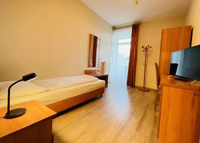 Cavallino S'roessl Otel 3*